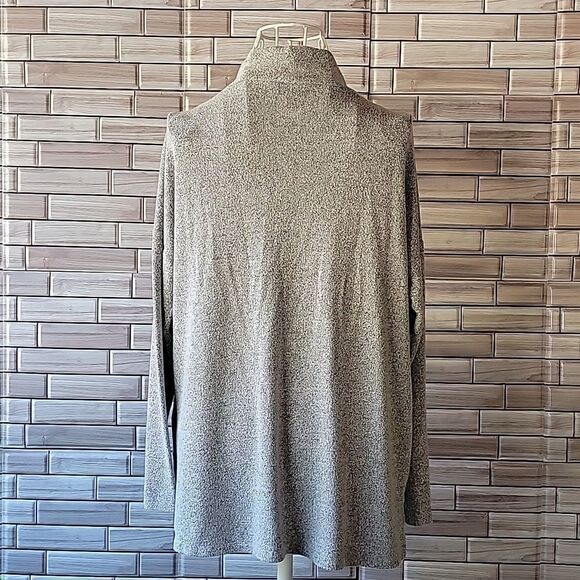 Simply Vera Wang sweater Size PS - Picture 5 of 9